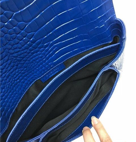 High Quality Luxury Givenchy Antigona Envelope Clutch Crocodile Embossed (Varied Colors) product detail