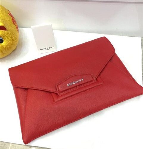 High Quality Luxury Givenchy Antigona Envelope Clutch Textured Leather (Varied Colors) product detail