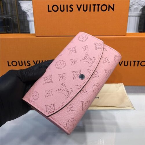 High Quality Luxury Louis Vuitton Iris Wallet Mahina Magnolia alternate view