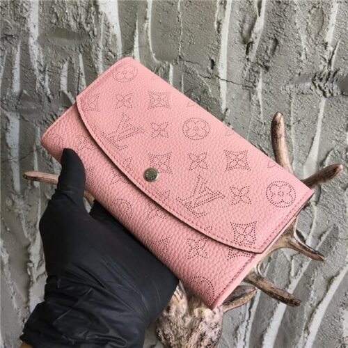 High Quality Luxury Louis Vuitton Iris Wallet Mahina Magnolia product detail