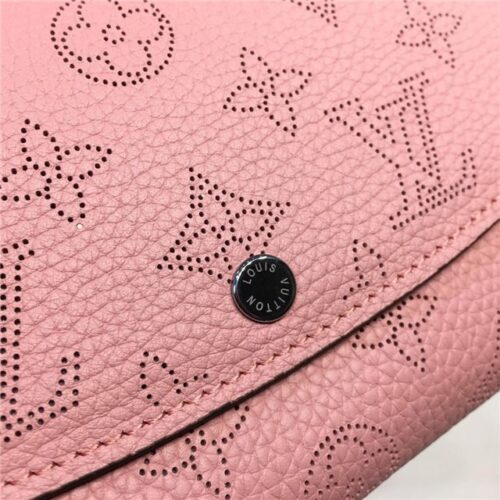High Quality Luxury Louis Vuitton Iris Wallet Mahina Magnolia product detail