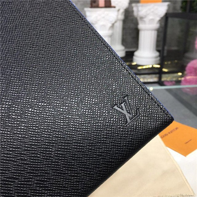 High Quality Luxury Louis Vuitton Pochette Voyage MM Taiga Leather product detail