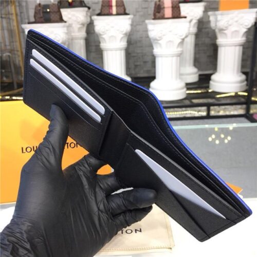 High Quality Luxury Louis Vuitton Multiple Wallet Taiga Leather product detail