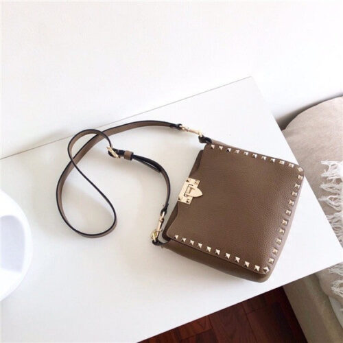 High Quality Luxury Valentino Leather Briefcase Bags – Style 03810 product detail