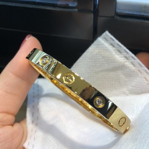 High Quality Luxury Cartier Gorgeous Love Bracelet Yellow Gold (Women Size) product detail