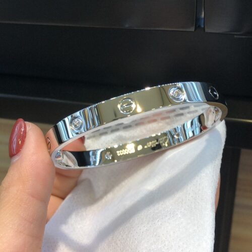 High Quality Luxury Cartier Gorgeous Love Bracelet Silver (Women Size) product detail