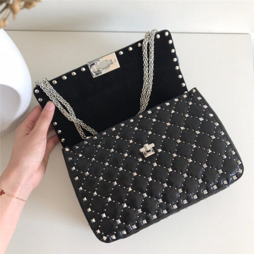 High Quality Luxury Valentino Garavani Rockstud Spike Large Leather Shoulder Bag product detail