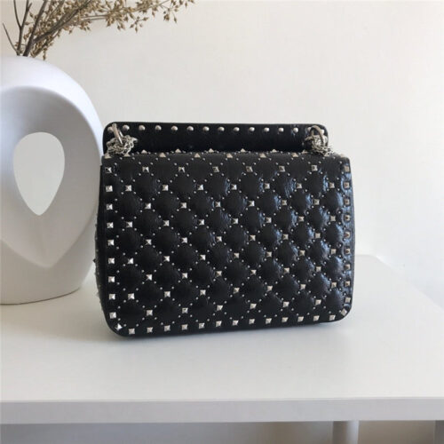 High Quality Luxury Valentino Garavani Rockstud Spike Large Leather Shoulder Bag product detail