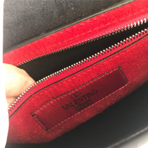 High Quality Luxury Valentino Garavani Rockstud Spike Large Leather Shoulder Bag product detail