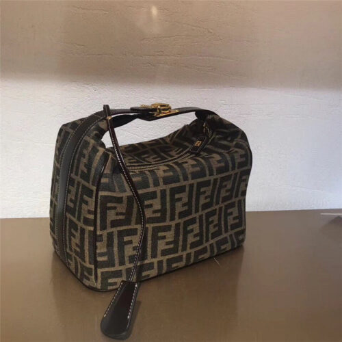 High Quality Luxury Fend Vintage Floral Makeup Bag product detail