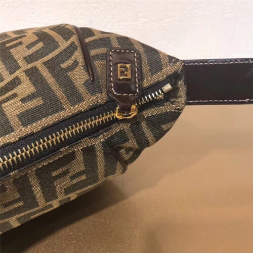 High Quality Luxury Fend Vintage Floral Makeup Bag alternate view