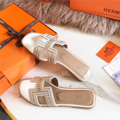 High Quality Luxury Hermes Oran Sandals alternate view