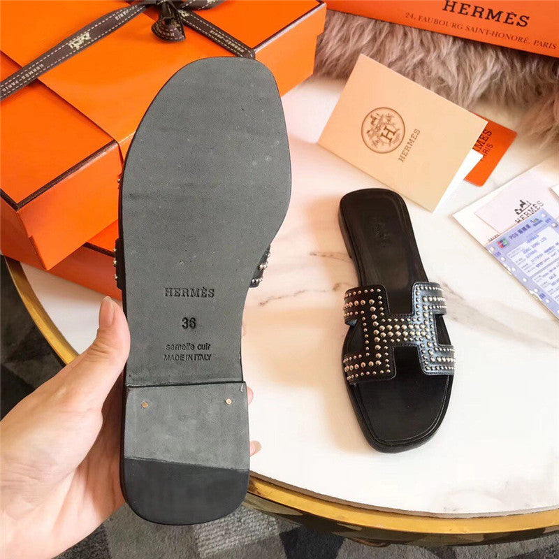 High Quality Luxury Hermes Oran Sandals – Style 27907 product detail