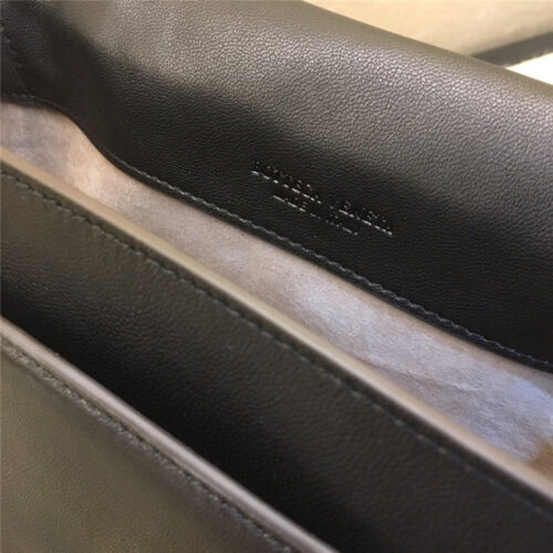 High Quality Luxury Bottega Veneta Womens Handbag Black product detail
