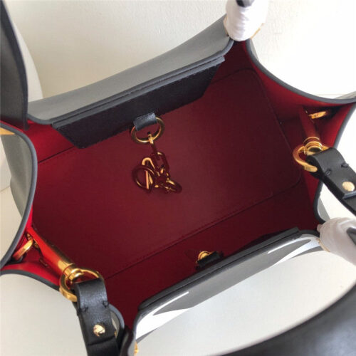 High Quality Luxury Valentino Garavani Escape Calfskin Shopping Bag – Style 03613 product detail