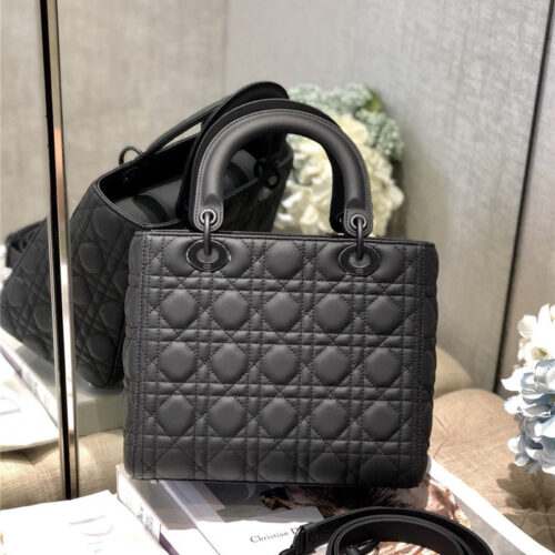 High Quality Luxury Lady Dior Medium Black alternate view