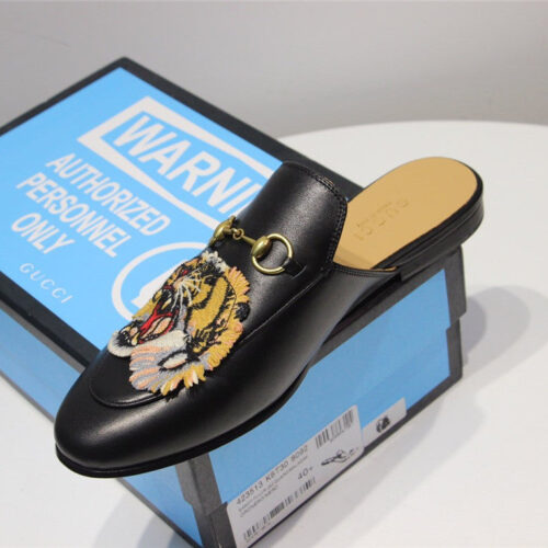 High Quality Luxury Gucci Princetown Leather Tiger Slipper Black product detail