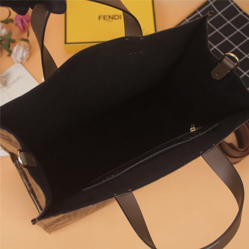 High Quality Luxury Fendi Mania Shopping Bag White product detail