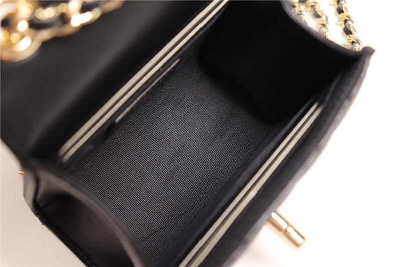 High Quality Luxury Chanel Classic Chain Pouch product detail