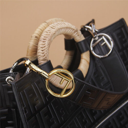 High Quality Luxury Fendi Runaway Shopping Bag product detail