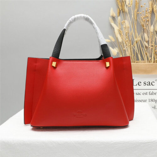 High Quality Luxury Valentino Garavani Vlogo Escape Tote Bag alternate view
