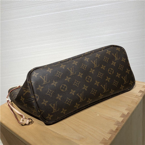High Quality Luxury Louis Vuitton Monogram Neverfull Bag alternate view