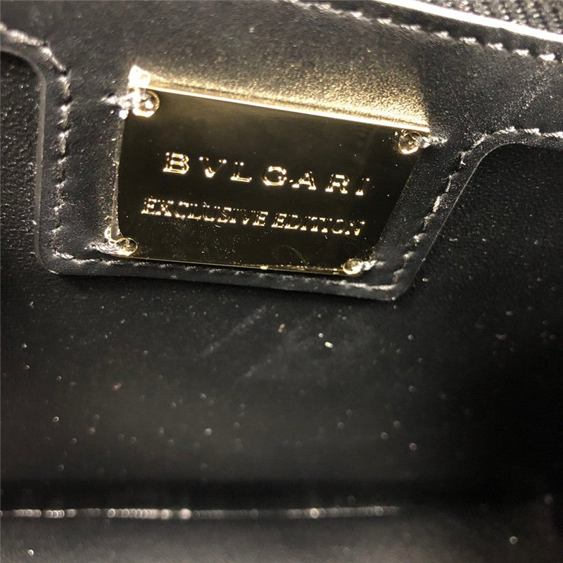 High Quality Luxury Bvlgari Serpenti Diamond Blast Chain Bag – 16 Cm product detail