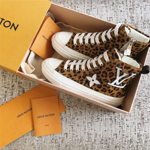 High Quality Luxury Louis Vuitton Frontrow Sneaker - Ref RH-17613