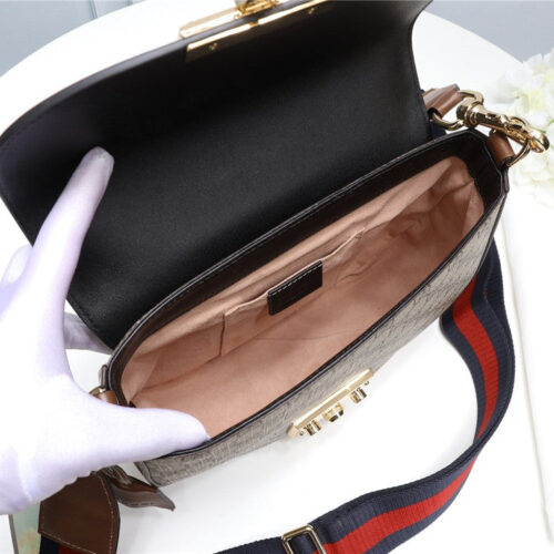 High Quality Luxury Gucci Monogram GG Supreme Medium Padlock Shoulder Bag Black product detail