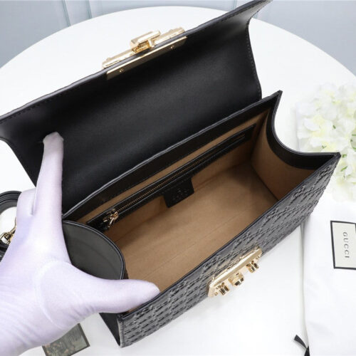 High Quality Luxury Medium Padlock Signature Leather Shoulder Bag product detail