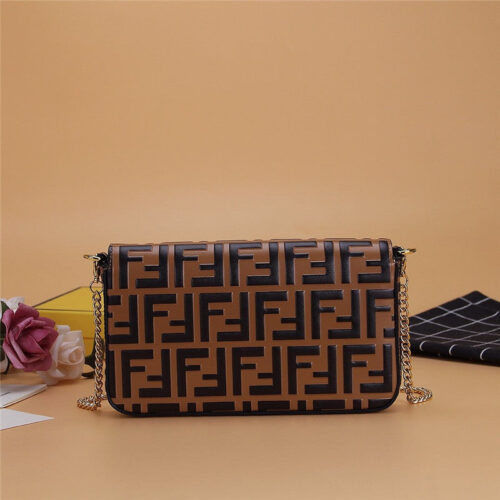 High Quality Luxury Fendi Three-Piece Wallet Brown alternate view
