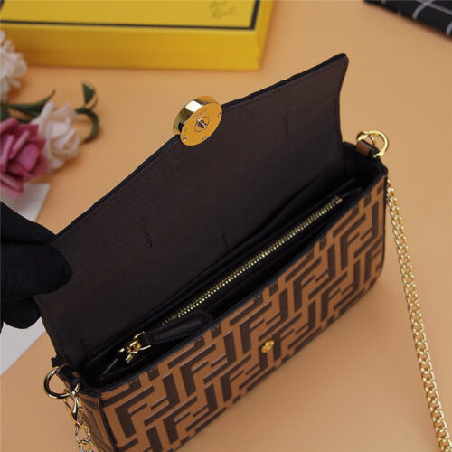 High Quality Luxury Fendi Three-Piece Wallet Brown product detail