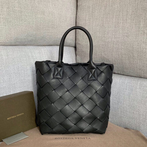 High Quality Luxury Bottega Veneta Leather Check Cabat Tote Bag In Black alternate view