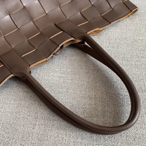 High Quality Luxury Bottega Veneta Tote In Fondente Maxi Intreccio product detail