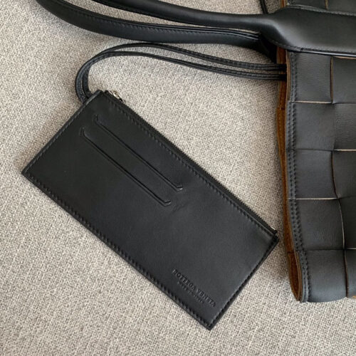 High Quality Luxury Bottega Veneta Tote In Fondente Maxi Intreccio In Black product detail