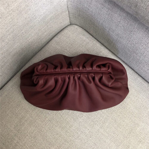 High Quality Luxury Bottega Veneta The Pouch Bag Red Wine product detail