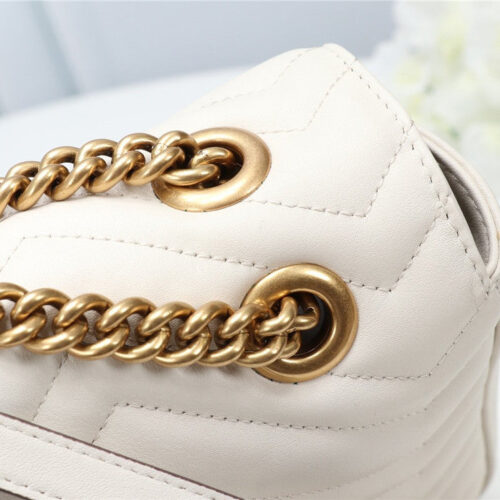 High Quality Luxury Gucci GG Marmont Medium Matelassé Shoulder Bag product detail