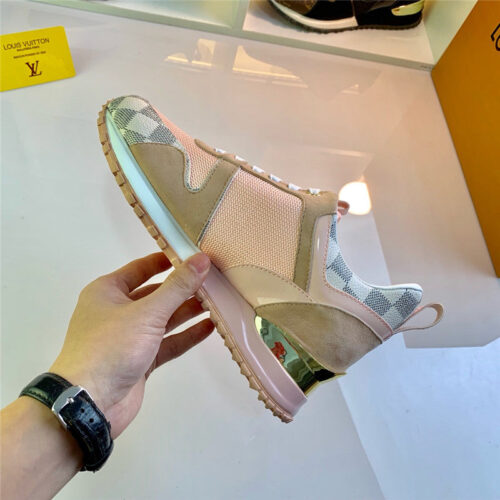 High Quality Luxury Louis Vuitton Run Away Sneakers – Style 92707 product detail