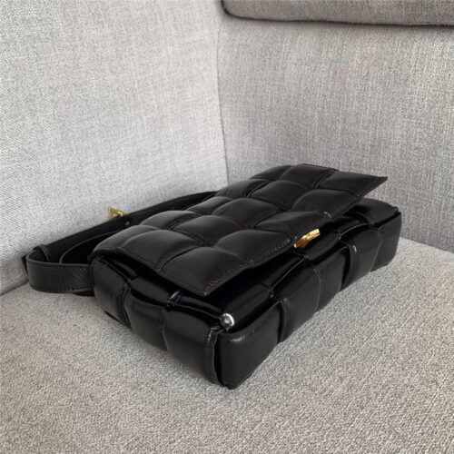 High Quality Luxury Bottega Veneta Padded Cassette Bag Black alternate view