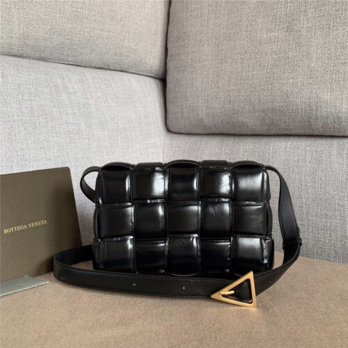 High Quality Luxury Bottega Veneta Padded Cassette Bag Black product detail
