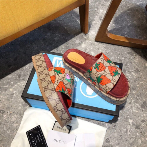 High Quality Luxury Gucci Slippers Sandals – Style 57523 product detail