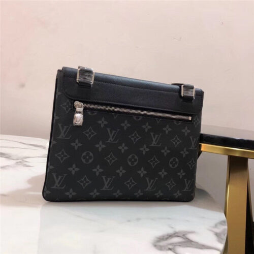 High Quality Luxury Louis Vuitton Outdoor Flap Messenger alternate view