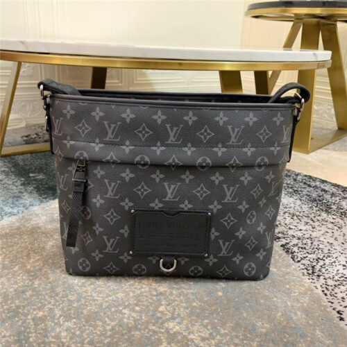 High Quality Luxury Louis Vuitton Messenger PM Voyager