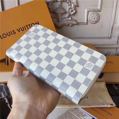High Quality Luxury Louis Vuitton Damier Azur Zippy Organizer alternate view