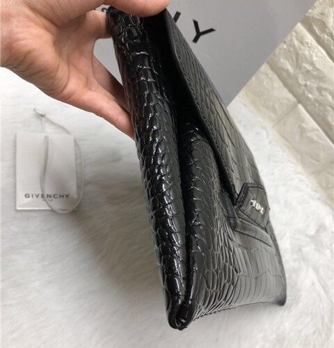 High Quality Luxury Givenchy Antigona Envelope Clutch Crocodile Embossed (Varied Colors) product detail
