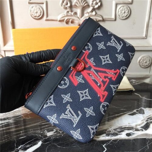 High Quality Luxury Louis Vuitton Discovery Pochette PM alternate view