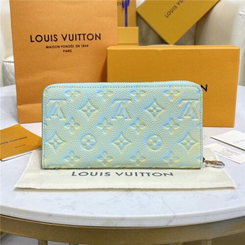 High Quality Luxury Louis Vuitton Zippy Wallet Green alternate view