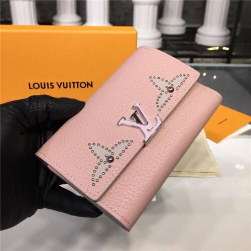 High Quality Luxury Louis Vuitton Capucines Compact Wallet – Style 47332 alternate view