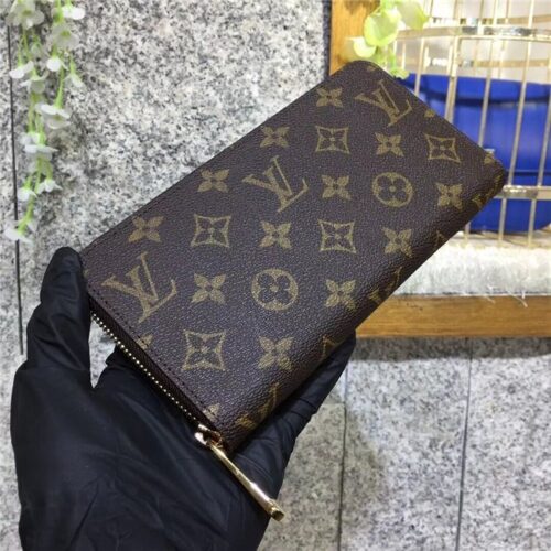 High Quality Luxury Louis Vuitton Zippy Wallet Fuchsia alternate view