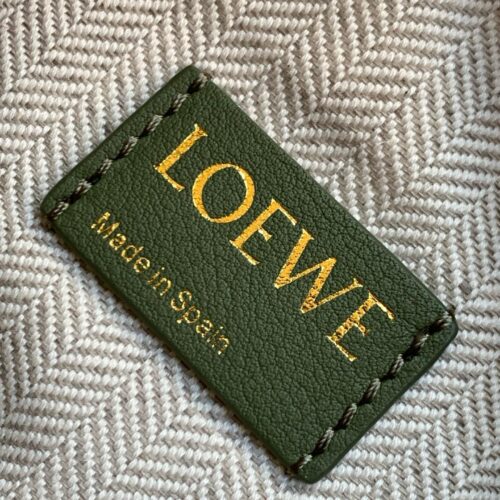 High Quality Luxury Loewe Cubi Anagram Bag product detail